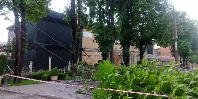 Наслідки урагану в Запоріжжі