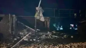 Наслідки ракетного удару по Запоріжжю / Фото: Запорізька ОВА