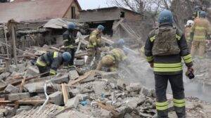Наслідки ракетного удару по Запоріжжю / Фото: Radio Svoboda.org