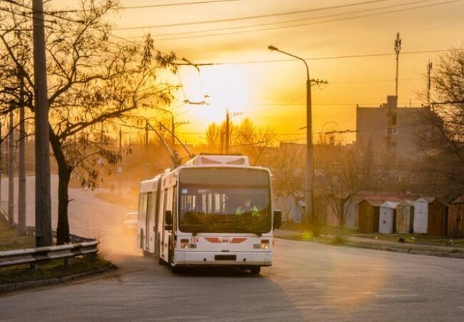 Комунальний транспорт