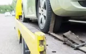 Послуги евакуатора у місті Запоріжжя / Фото: jcomp freepik.com