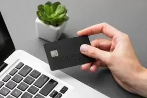 Банківська картка / Ілюстрація freepik.com