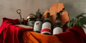 Как собрать подарочную корзину с вином