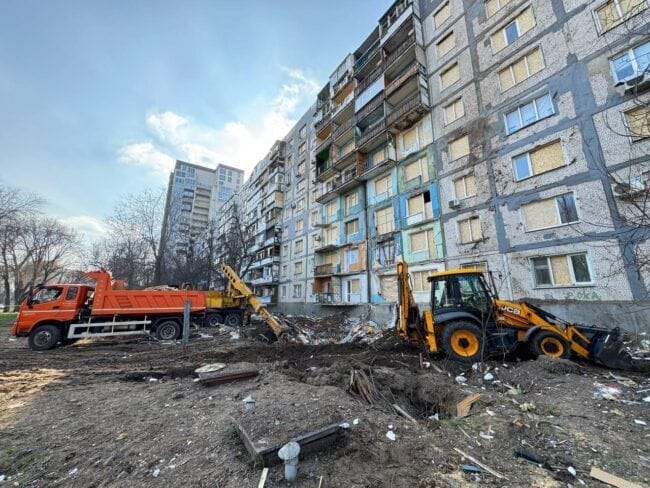 Наслідки ракетного удару по Запоріжжю