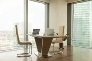 Бюджетні офісні стільці: як вибрати якісний стілець за доступною ціною