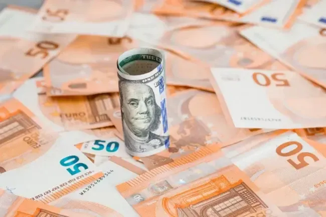 Актуальний курс валют у Запоріжжі на 23 травня
