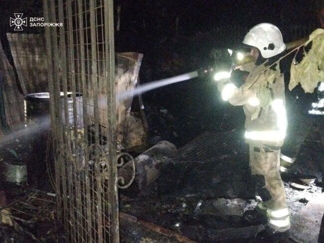 Фото з місця пожежі