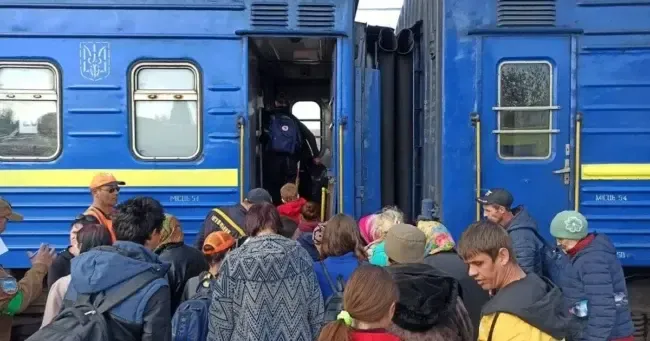 Потяг "Запоріжжя-Львів"