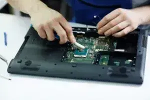 Как найти качественный ремонт ноутбуков?