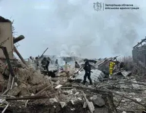 Наслідки авіаудару по Запорізькому району