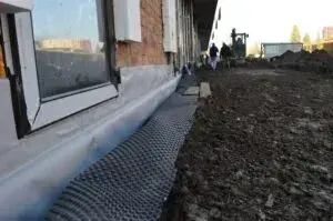 Для чого потрібна гідроізоляція фундаменту