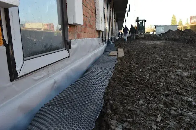 Для чого потрібна гідроізоляція фундаменту