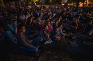 Кінотеатр під відкритим небом
