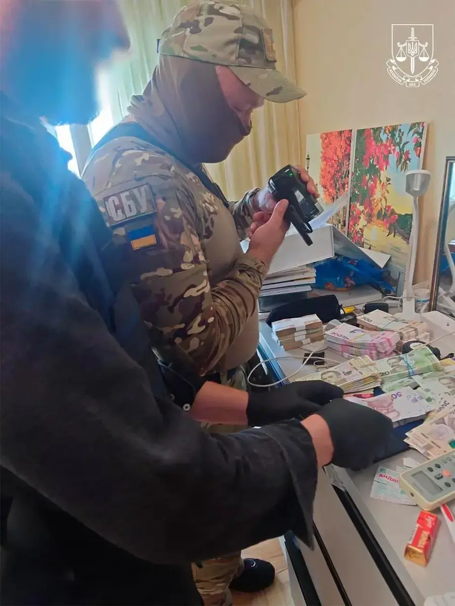 У Запоріжжі викрили схему, де ухилянтам робили «інвалідність» за $14 тисяч У Запоріжжі викрили схему, де ухилянтам робили «інвалідність» за $14 тисяч