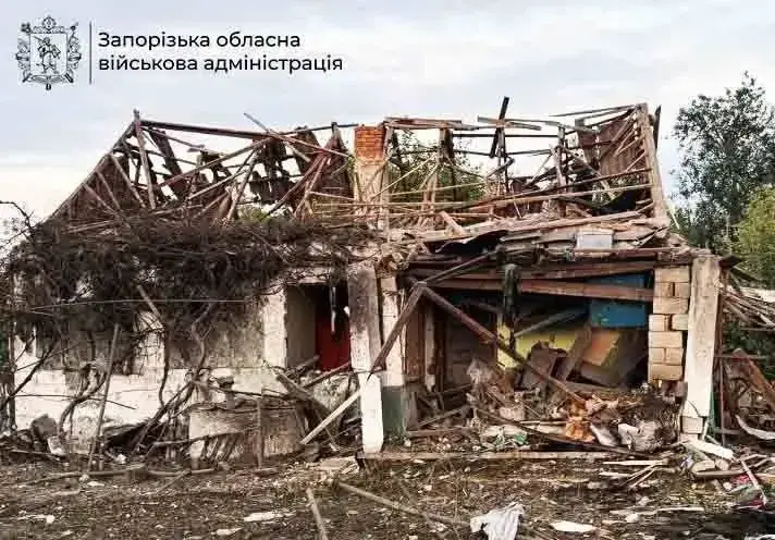 Вбили людину та зруйнували понад 20 об'єктів: наслідки обстрілів Запоріжжя за минулу добу