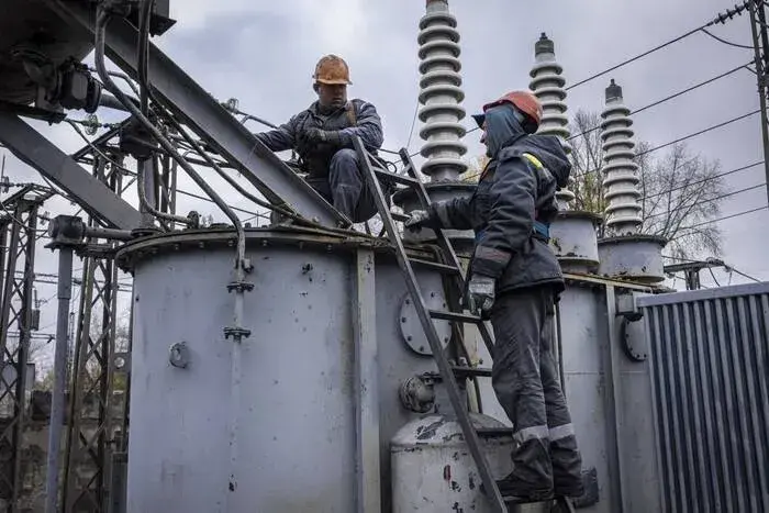 Світло буде? Запоріжжяобленерго пояснило, як захистило енергосистему від ворога 