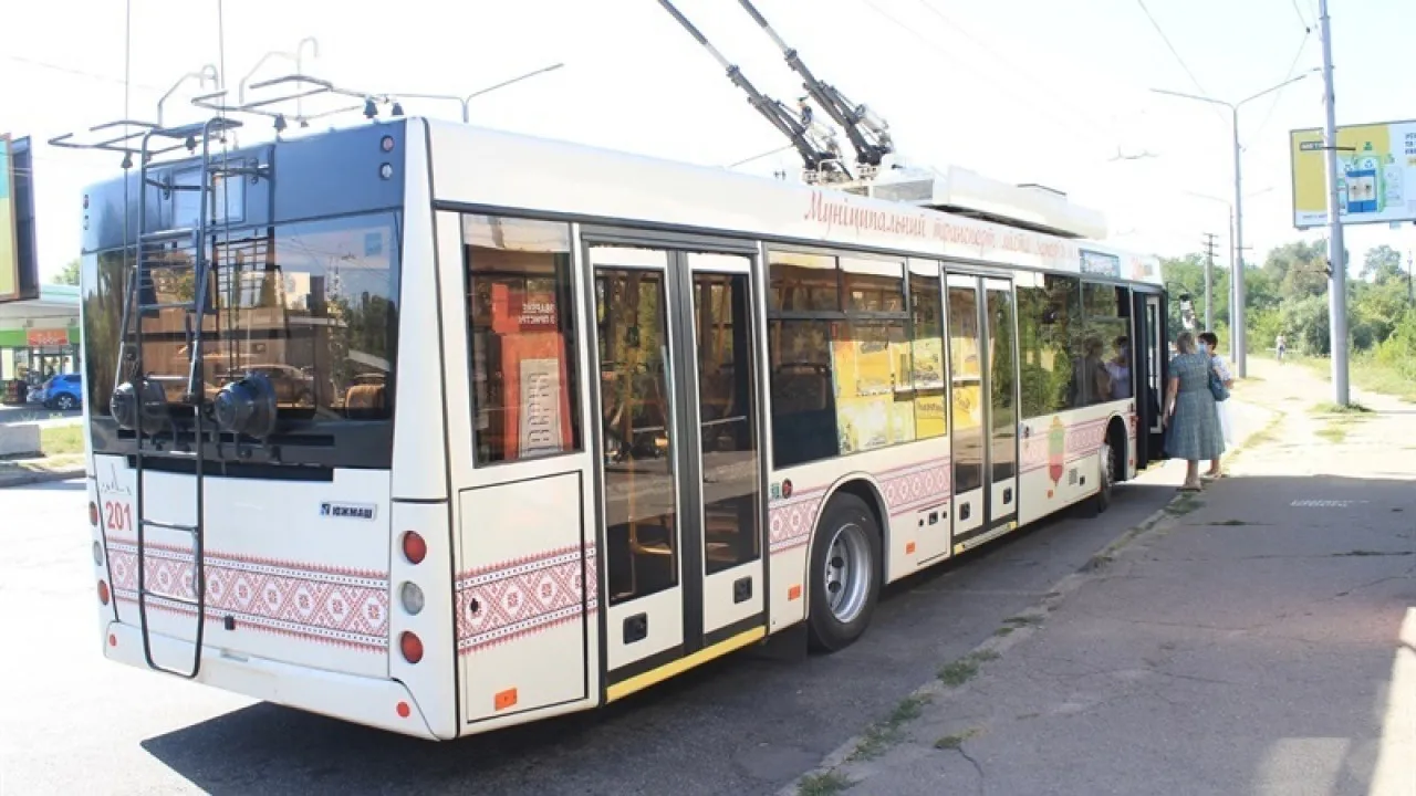 У Запоріжжі різко злетіли ціни на приміські маршрутки: пасажири в шоці від нових тарифів