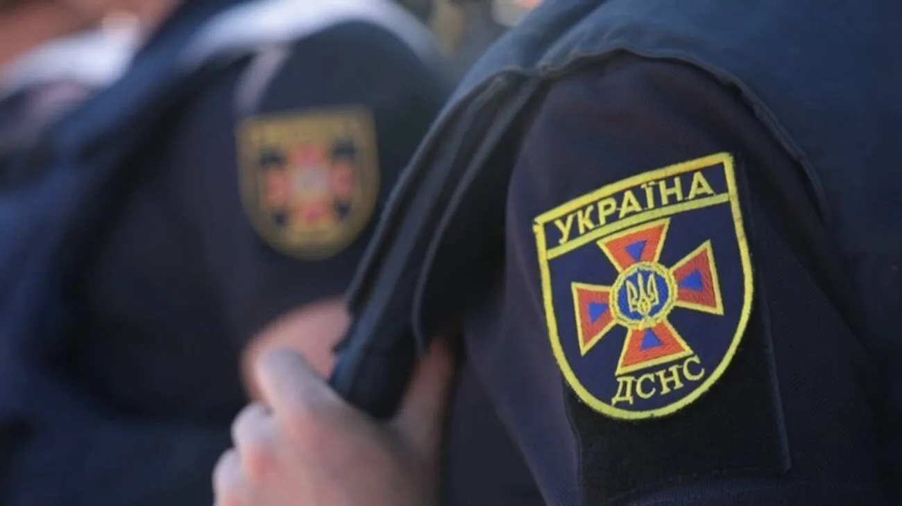 Автомобіль ДСНС атакували російські дрони в Запорізькому районі
