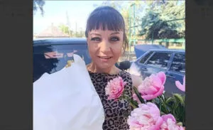Загинула лікарка внаслідок вибуху ворожого боєприпасу в одному з населених пунктів Запорізької області, де жінка випадково натрапила на небезпечний предмет.