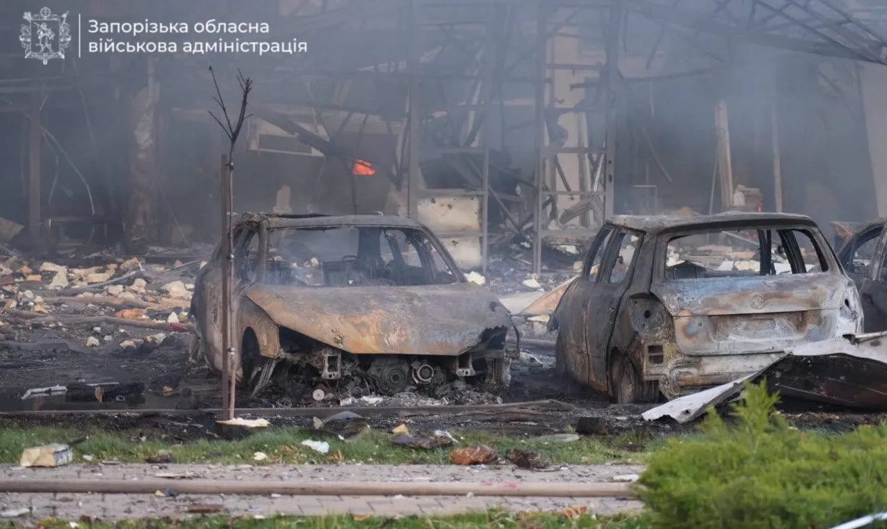 Вже 12 загиблих в Запоріжжі через удар КАБами: Запорізька ОВА Вже 12 загиблих в Запоріжжі через удар КАБами: Запорізька ОВА