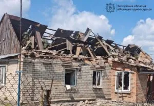 Троє поранених: наслідки масованих атак окупантів по Запорізькій області