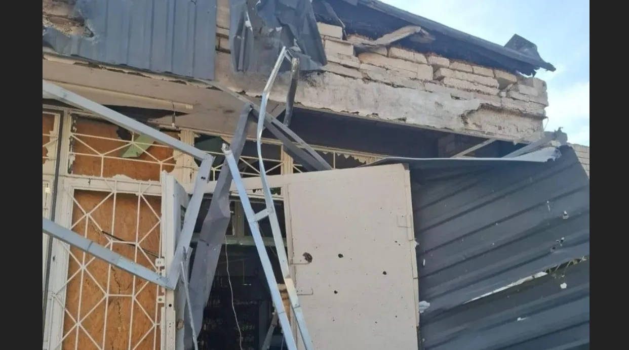 Ворог скинув три КАБи на Мар'ївку: загинула жінка, двоє поранених
