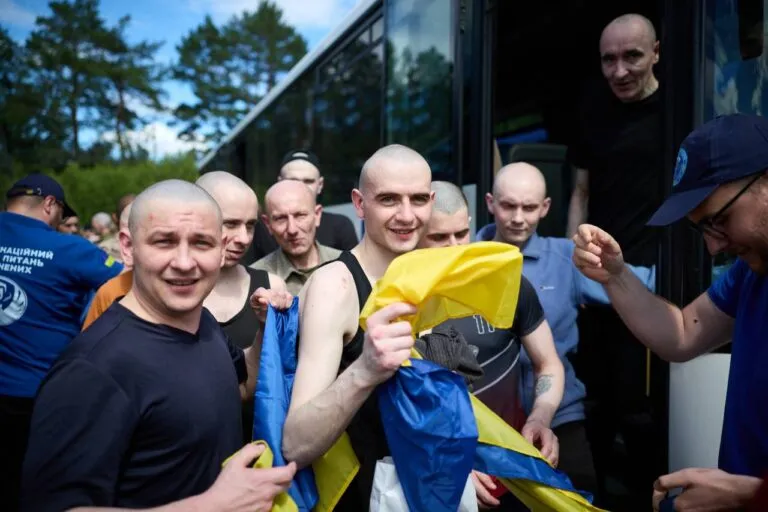 13 захисників із Запорізької області повернулися з російського полону