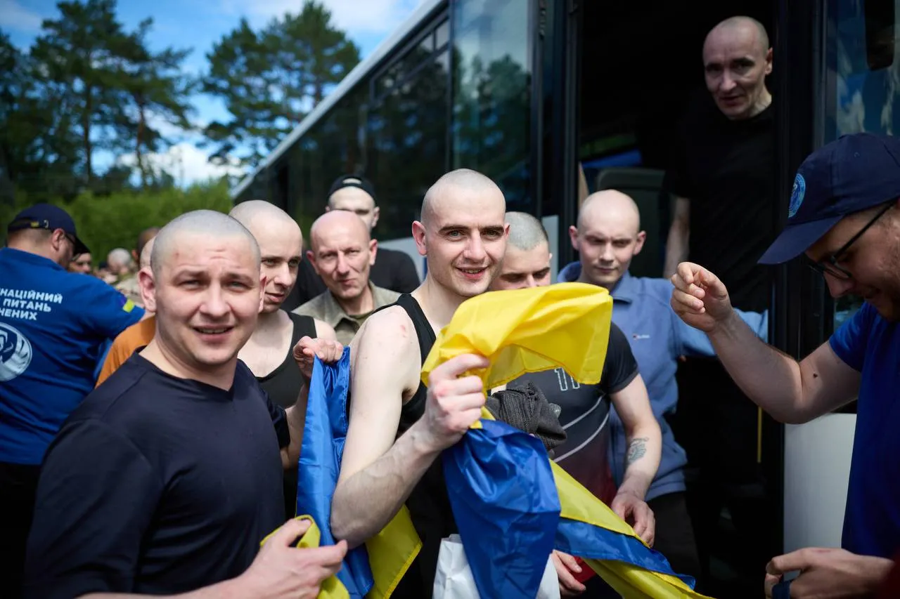13 захисників із Запорізької області повернулися з російського полону