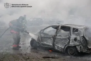 Десятки авто згоріли на стоянці: Запоріжжя знову під ударом