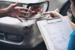 Оновлюємо гараж у Запоріжжі: як правильно оформити вживане авто та розрахувати вартість поліса