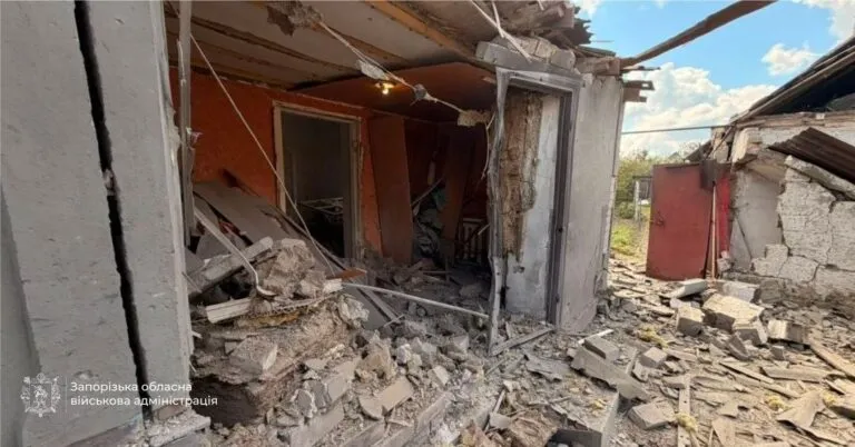 Двоє людей поранені: Запорізький район пережив добу масованих обстрілів