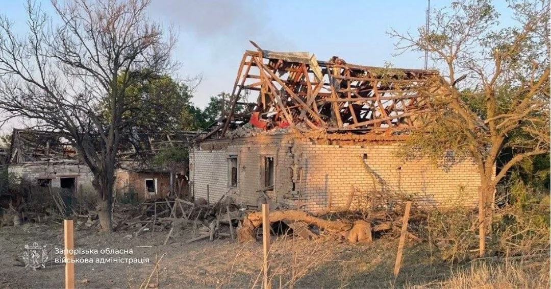Четверо людей дістали поранення внаслідок атак по Запоріжжю та двох районах