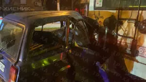 Авто на швидкості врізалося в тролейбус у Запоріжжі: є жертви