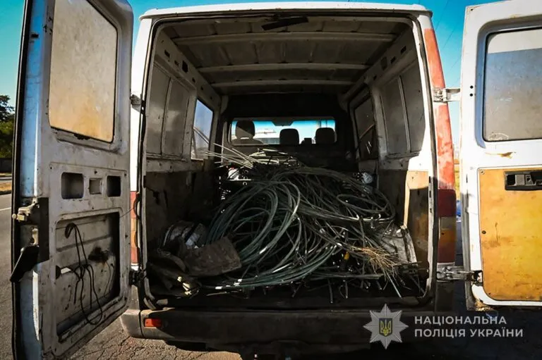 Викрали мідних дротів на 5,2 млн: на Запоріжжі затримали залізничних злодіїв