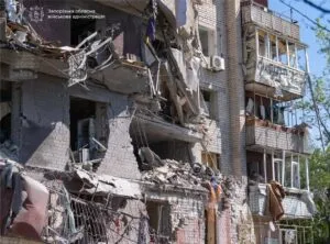 Троє поранених та понад 750 дронів: наслідки обстрілів Запоріжжя