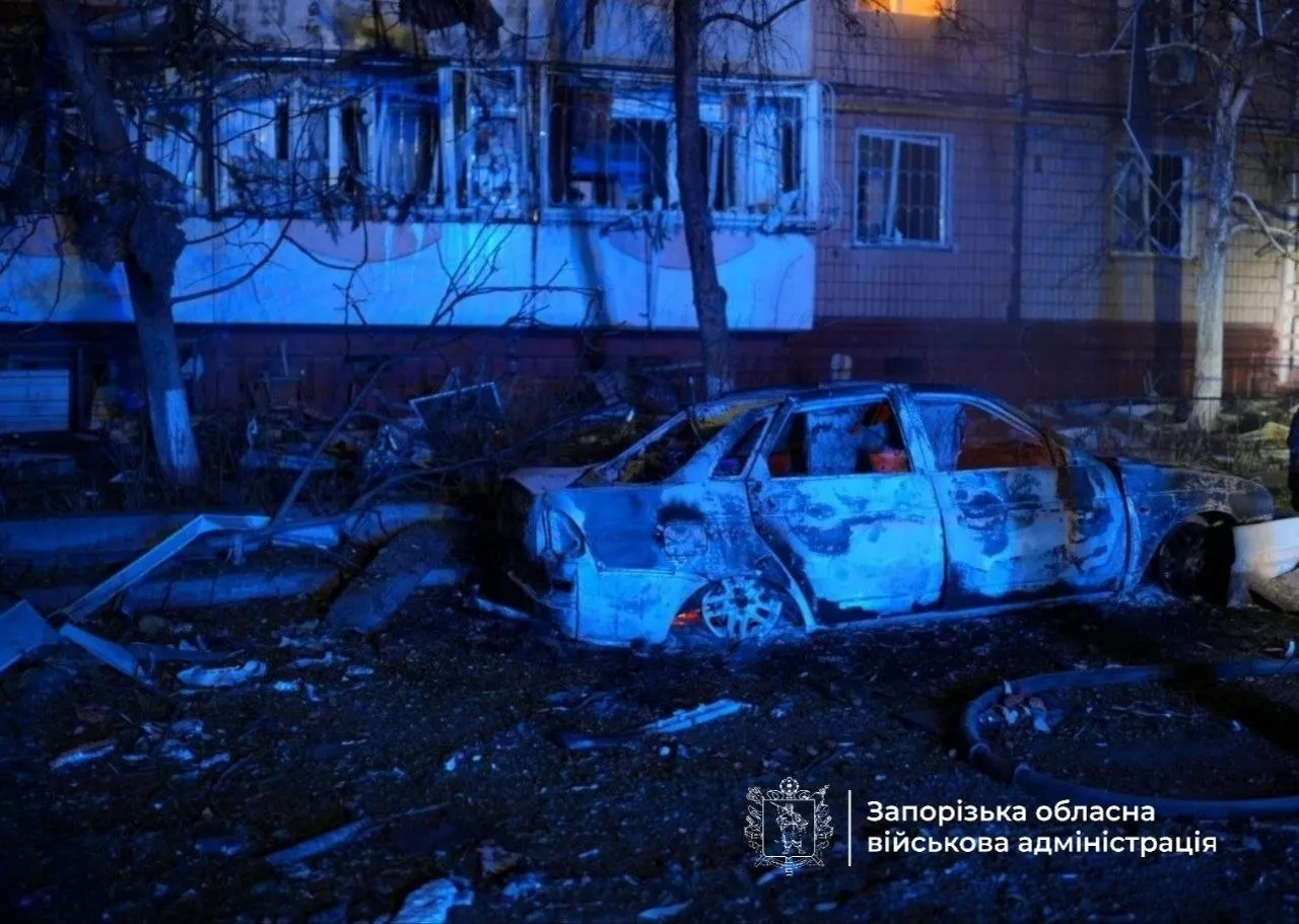 Вісім поранених у Запоріжжі та районі: наслідки масованих обстрілів за останню добу