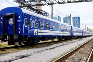 Пасажирів попередили: шість поїздів на Запорізькому напрямку затримуються