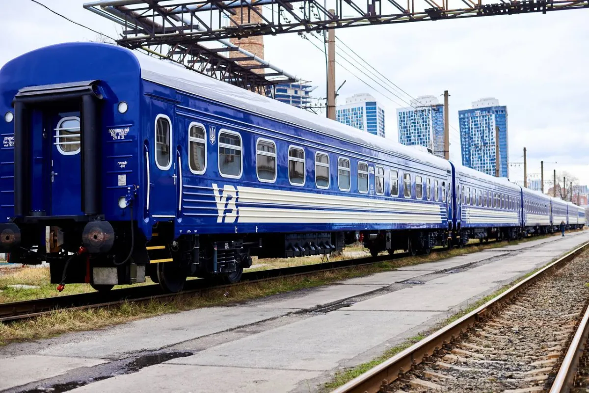 Пасажирів попередили: шість поїздів на Запорізькому напрямку затримуються