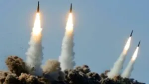 Блекаут і балістика: монітори попереджають про масований удар цієї ночі